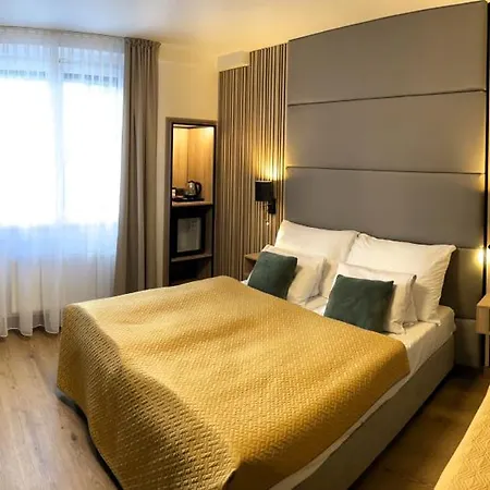 Benica Hotel
