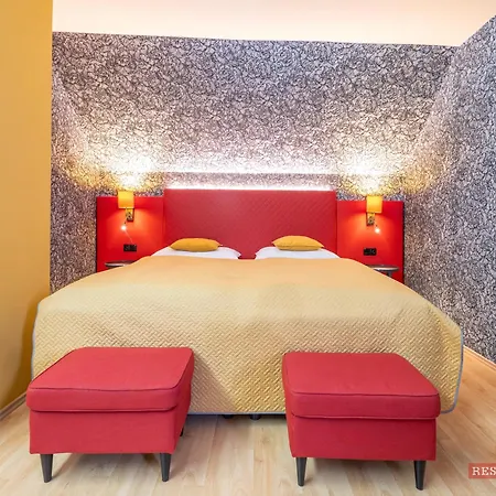 Benica Hotel 3*