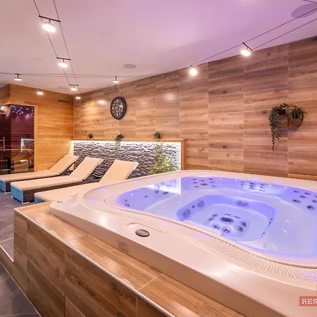 Benica Hotel Benesov (Central Bohemian)