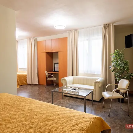 Hotel Benica Benesov (Central Bohemian)