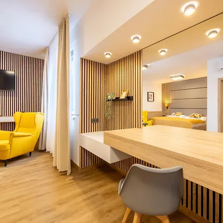 Benica Hotel 3*