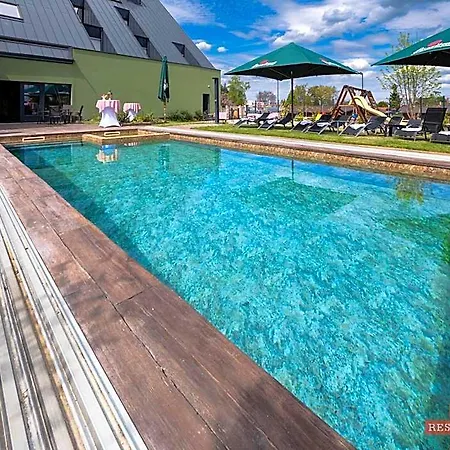 Benica Hotel 3*
